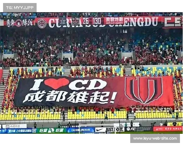 成都新帅阿洛伊西推行四后卫 战术转型期稳定性存疑